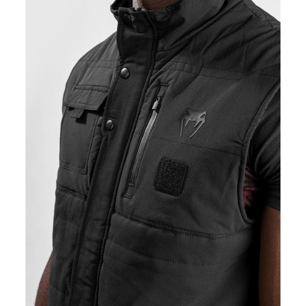 Жилет Venum Altitude Sleeveless Jacket Black