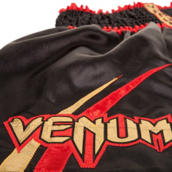 Тайские шорты Venum Chaiya Muay Thai Black Gold