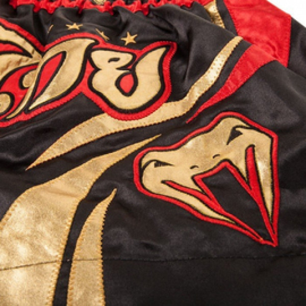 Тайские шорты Venum Chaiya Muay Thai Black Gold