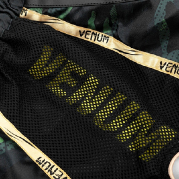 Шорты для тайского бокса Venum Full Cam Muay Thai Shorts Forest Camo Black