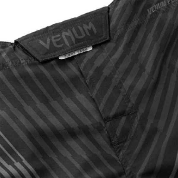 Шорты для MMA Venum Plasma Fightshorts Black Black