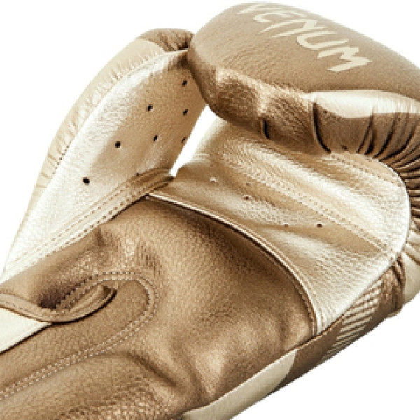 Боксерские перчатки Venum Impact Boxing Gloves Gold
