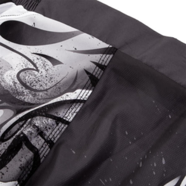 Шорты для MMA Venum Devil Fightshorts White Black