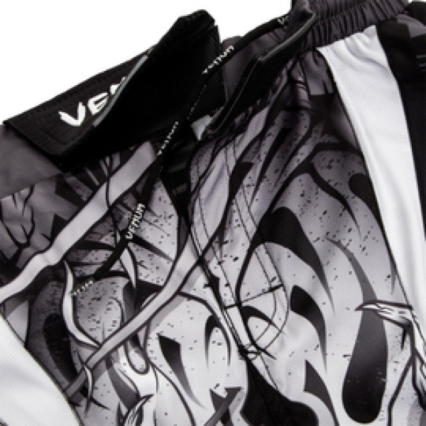 Шорты для MMA Venum Devil Fightshorts White Black
