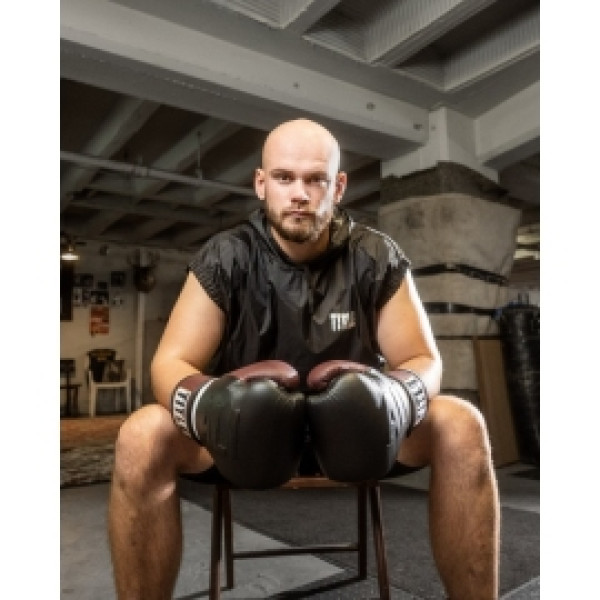 Боксерские перчатки Title Boxing ALI Genuine Leather Training Gloves
