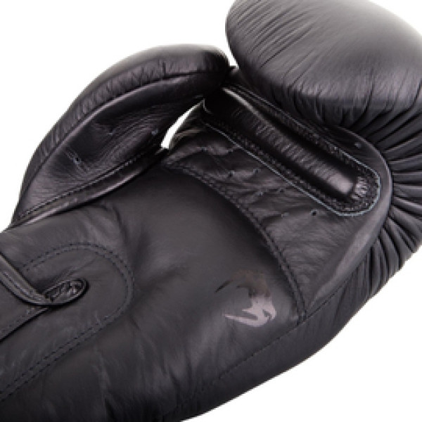 Боксерские перчатки Venum Giant 3.0 Boxing Gloves Black Black