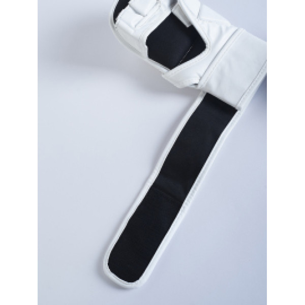 Перчатки для MMA MANTO Training Gloves Impact Sparring White