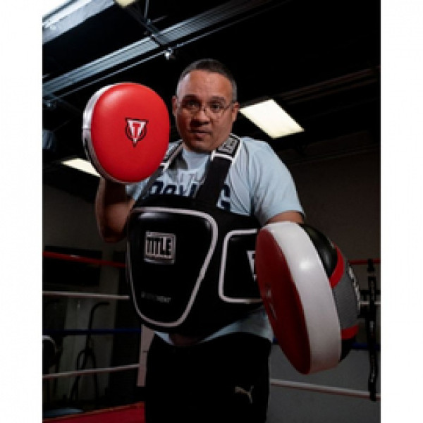 Лапы Title Defense Shield Zero-Impact Punch Mitts