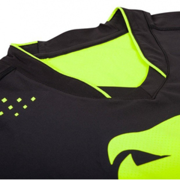 Футболка для тренировок Venum Hurricane X Fit T-shirt