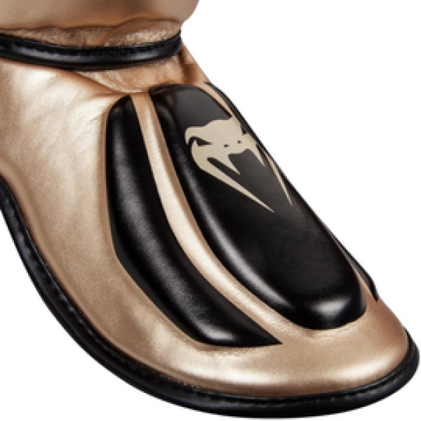Защита голени Venum Predator Standup Shinguards Black Gold