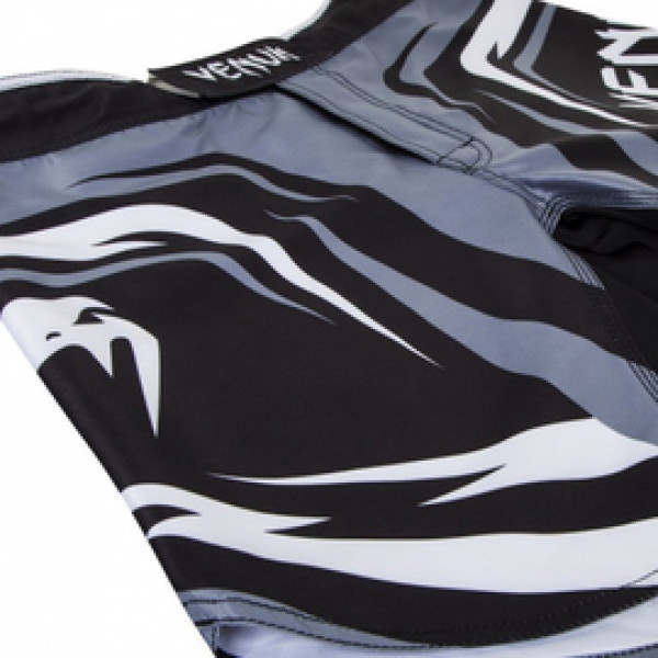 Шорты Venum Sharp 2.0 Fightshorts Black White