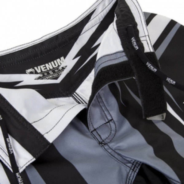 Шорты Venum Sharp 2.0 Fightshorts Black White