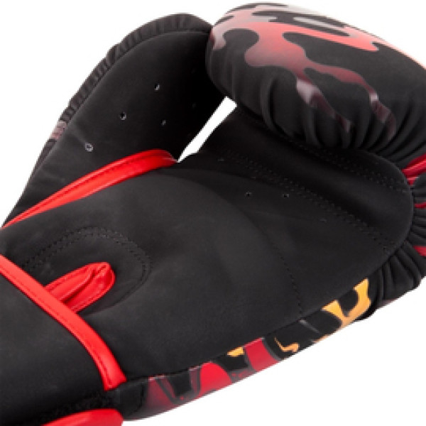 Боксерские перчатки Venum Dragon's Flight Boxing Gloves Black Red