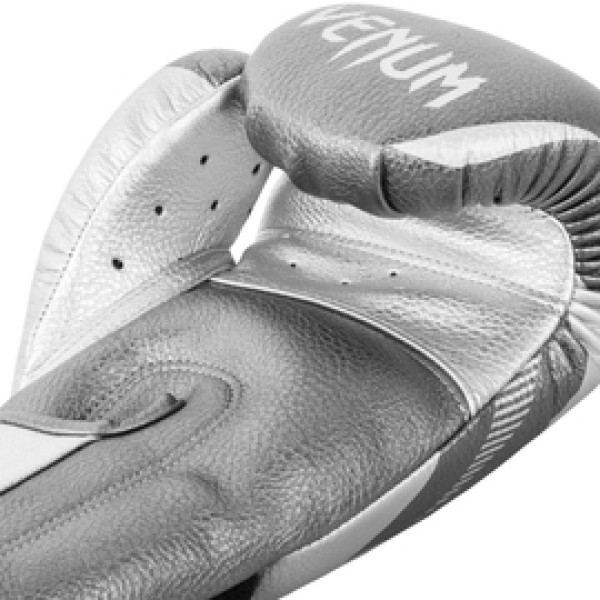 Боксерские перчатки Venum Impact Boxing Gloves Silver