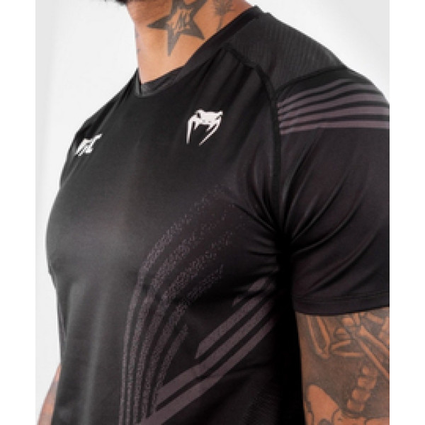 Футболка UFC Venum Authentic Fight Night