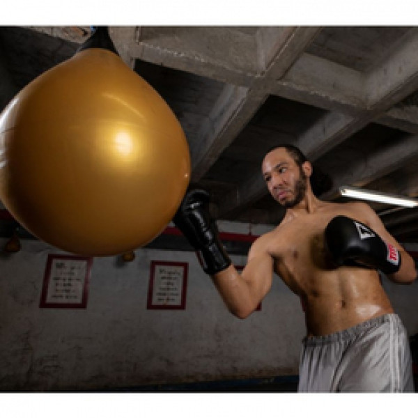 Боксерские перчатки Title Classic Leather Elastic Training Gloves 2.0 Black