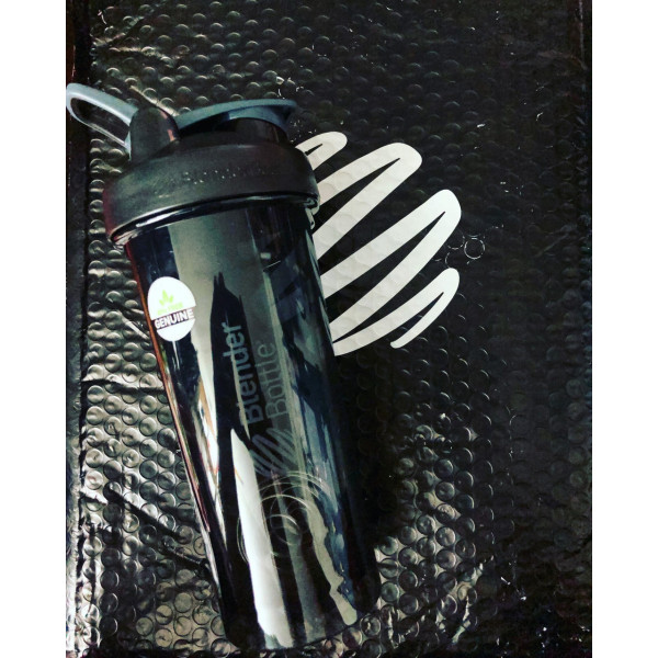 Шейкер спортивний (пляшка) BlenderBottle Pro32 Tritan 940ml Black (Original)
