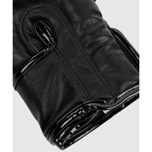 Боксерские перчатки Venum Impact Boxing Gloves Black Red