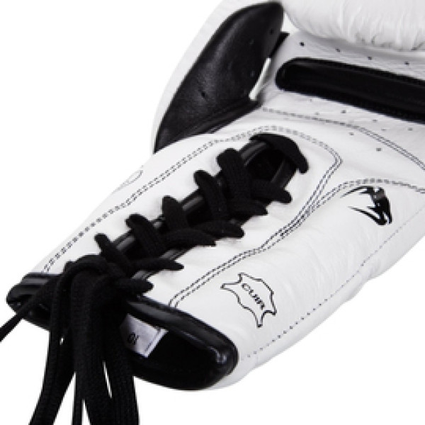 Боксерские перчатки Venum Giant 3.0 Boxing Gloves With Laces White
