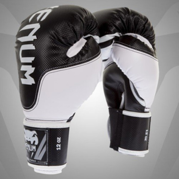 Боксерские перчатки Venum Carbon Boxing Gloves