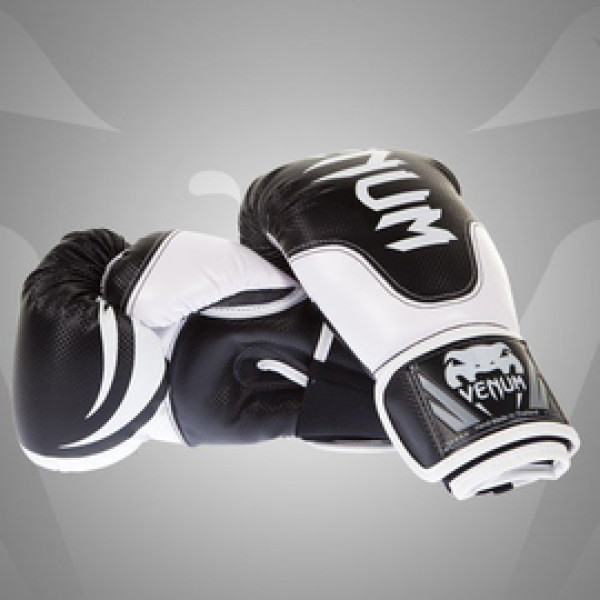 Боксерские перчатки Venum Carbon Boxing Gloves