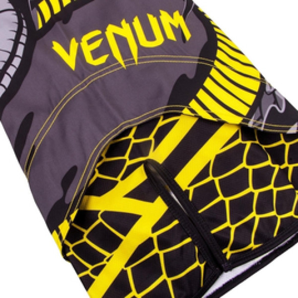 Шорты для MMA Venum Snaker Fightshorts Black Yellow