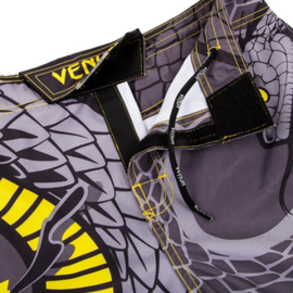 Шорты для MMA Venum Snaker Fightshorts Black Yellow