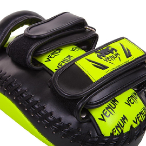 Тай-Пэды Venum Light Kick Pad Neo Yellow