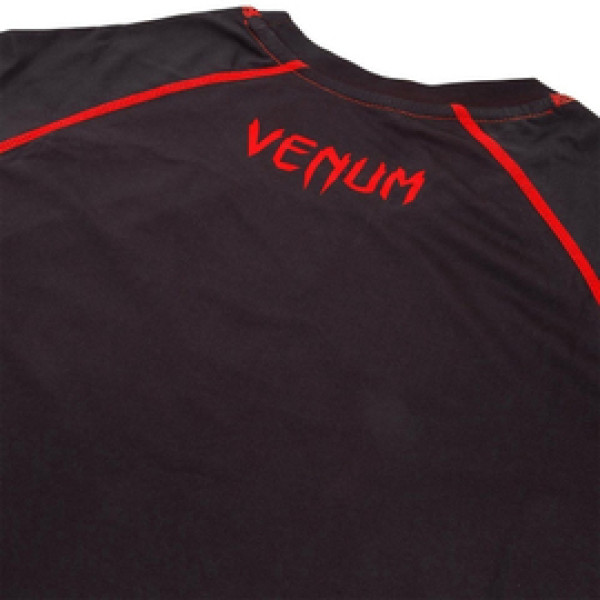Компрессионная футболка Venum Contender 3.0 Compression T-shirt Short Sleeves Black/Red