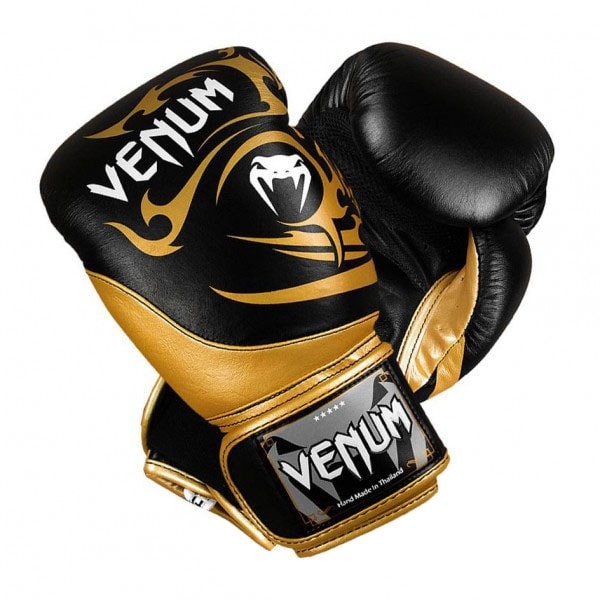 БОКСЕРСКИЕ ПЕРЧАТКИ VENUM TRIBAL BOXING GLOVES - BLACK/GOLD