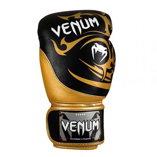 БОКСЕРСКИЕ ПЕРЧАТКИ VENUM TRIBAL BOXING GLOVES - BLACK/GOLD