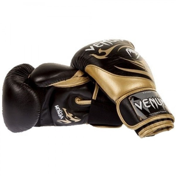 БОКСЕРСКИЕ ПЕРЧАТКИ VENUM TRIBAL BOXING GLOVES - BLACK/GOLD