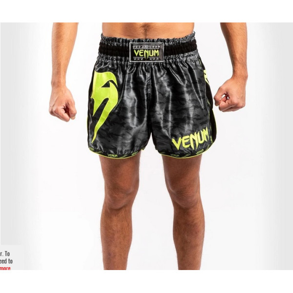Шорти для тайського боксу Venum Giant Muay Thai Shorts Black Yellow