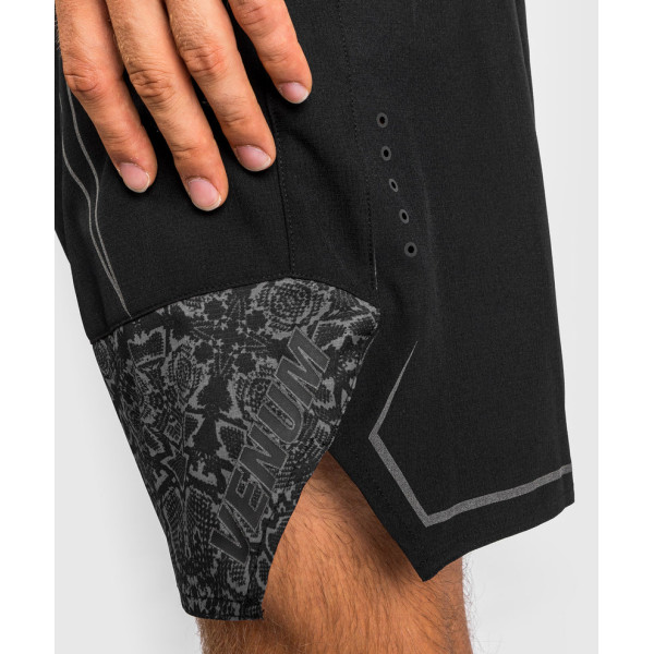Шорти для MMA Venum Fightshorts Reflective Light 4.0 Black Black