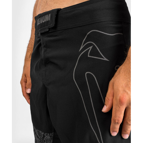 Шорти для MMA Venum Fightshorts Reflective Light 4.0 Black Black