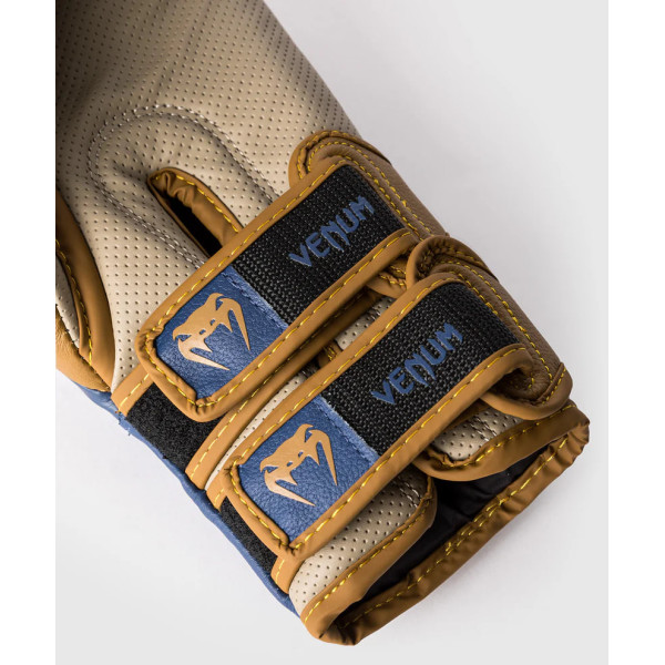 Боксреські рукавиці Venum Reverso Boxing Gloves - Camel / Royal Blue