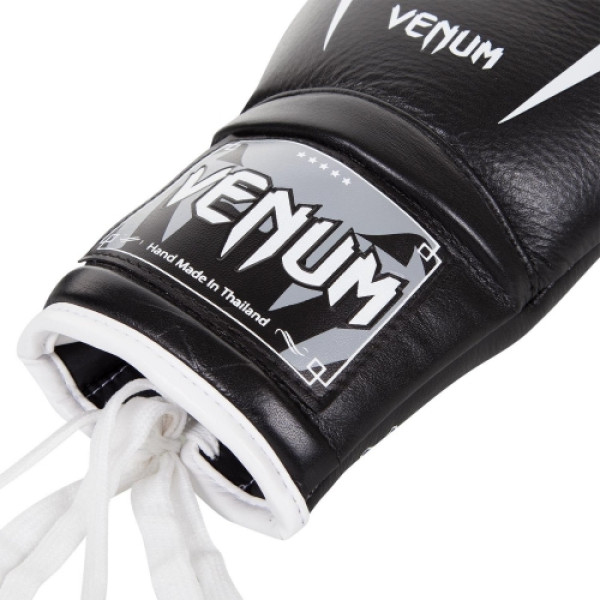 Боксерські рукавиці Venum Giant 3.0 Boxing Gloves With Laces Black