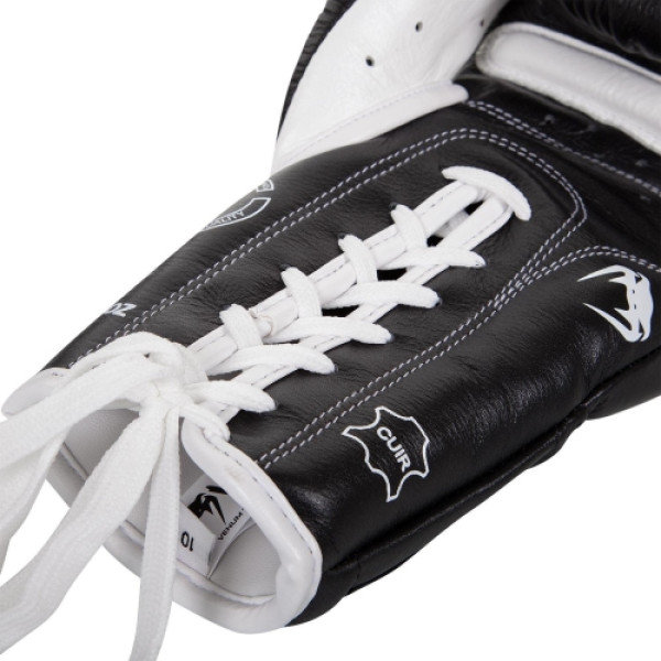 Боксерські рукавиці Venum Giant 3.0 Boxing Gloves With Laces Black