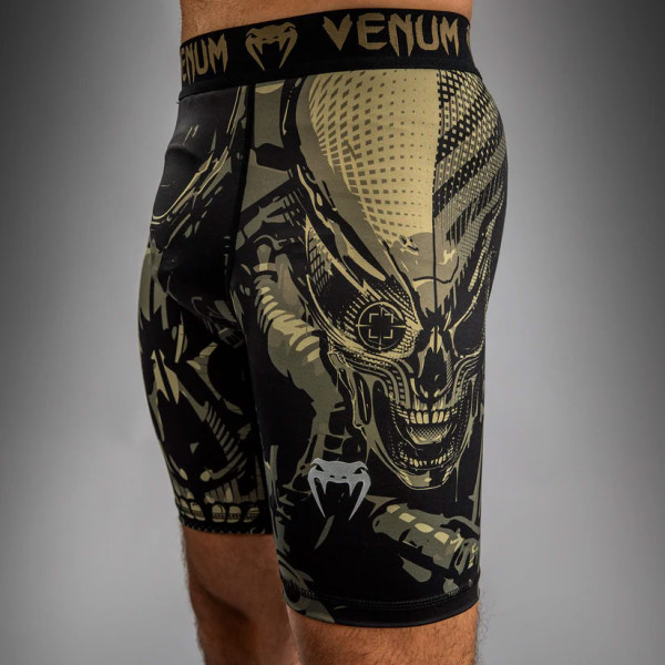 Компресійні шорти Venum Invader Vale Tudo Shorts Black Sand