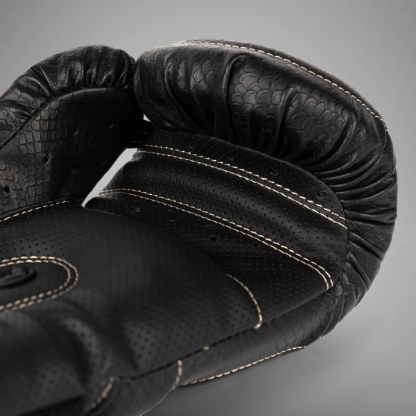 Боксерські рукавиці Venum Impact Evo Scales Boxing Gloves Black