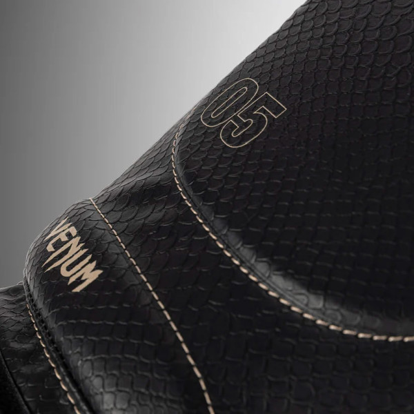 Боксерські рукавиці Venum Impact Evo Scales Boxing Gloves Black