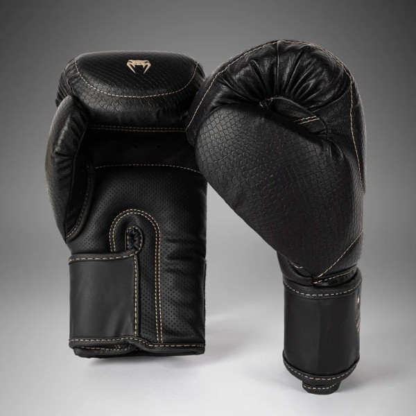 Боксерські рукавиці Venum Impact Evo Scales Boxing Gloves Black