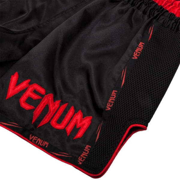 Шорти для тайсього боксу Venum Giant Muay Thai Shorts Black Red