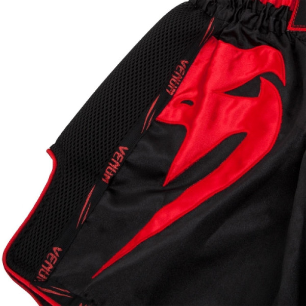 Шорти для тайсього боксу Venum Giant Muay Thai Shorts Black Red