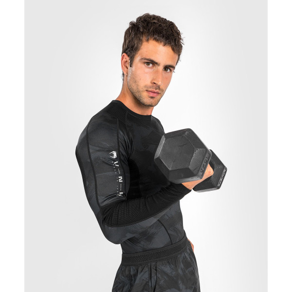 Компресійний рашгард Venum Electron 3.0 Rashguard Long Sleeves Black