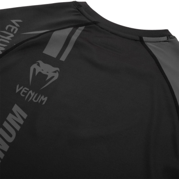 Рашгард Venum Logos Rashguard Short Sleeves Black Black