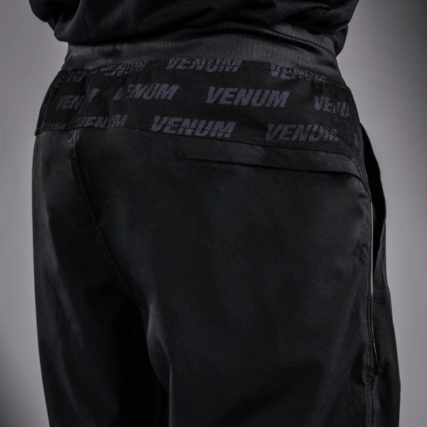 Спортивні штани Venum Cargo Light Aero Joggers - Black