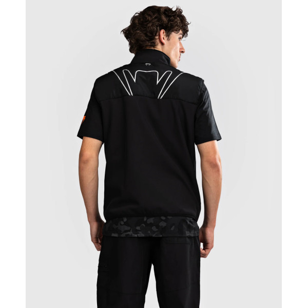 Жилетка Venum Paddock Sleeveless Softshell Jacket Black