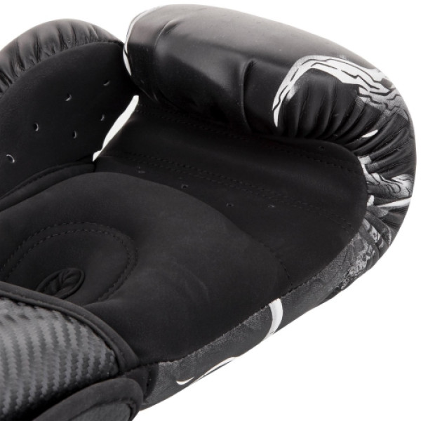 Боксерські рукавиці Venum Devil Boxing Gloves White Black