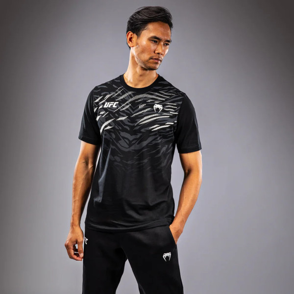 Футболка UFC Venum Fight Night 4.0 REPLICA Men's T-Shirt Black
